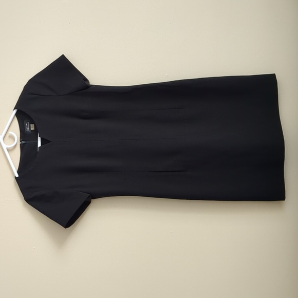 Size 0 Tahari Solid Black Dress LBD Classic Capsule Wardrobe Minimalist - Picture 1 of 14